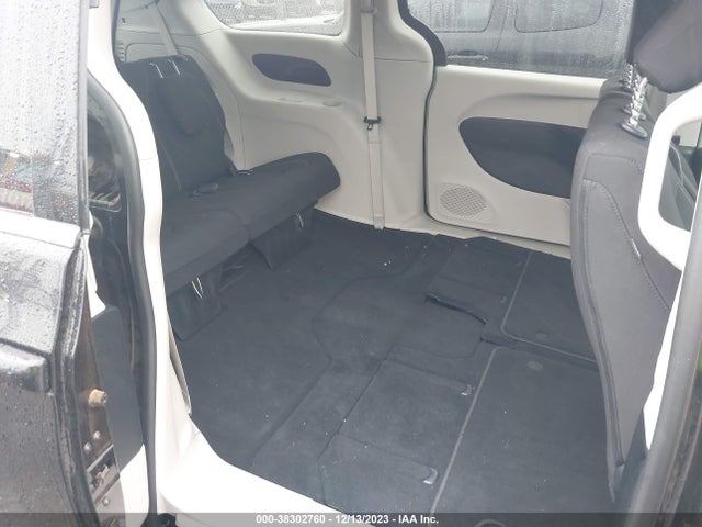 2C4RC1CG6PR576852 Chrysler Voyager Lx