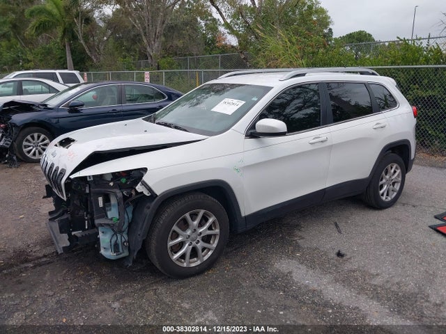 2016 JEEP CHEROKEE LATITUDE VIN: 1C4PJLCB2GW206664