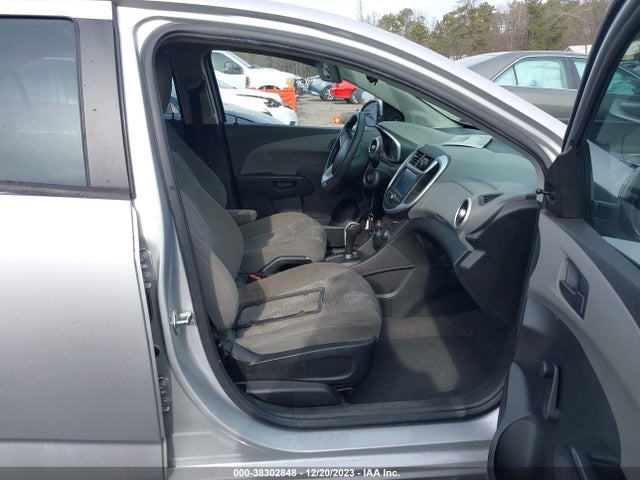 Chevrolet Sonic Ls Auto 2017 1G1JB5SH2H4146119 Image 5