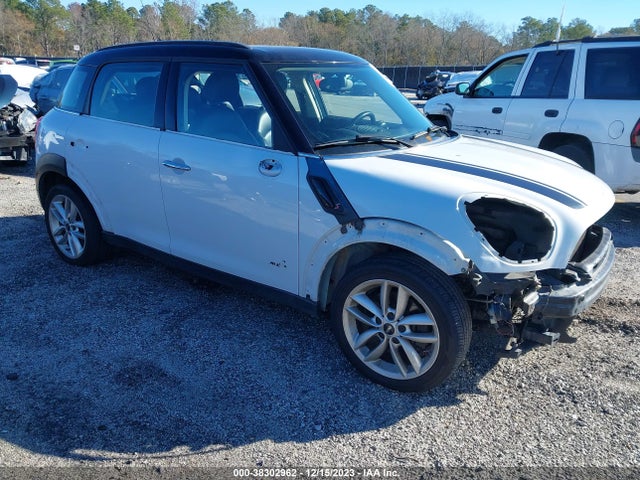 2014 MINI COUNTRYMAN WMWZC5C54EWM18453 Photo 0
