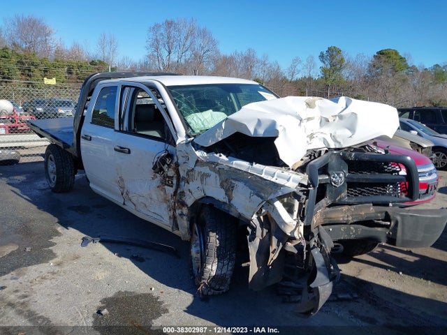 2018 3C6UR5HJ8JG244565 main image
