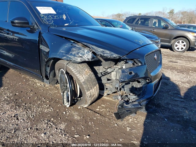 2017 JAGUAR F-PACE SADCM2BV6HA881545 Photo 5