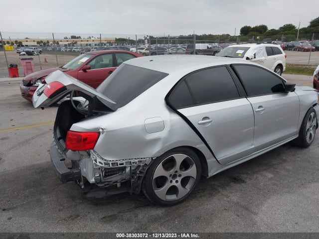 3VW1K7AJ6EM208240 Volkswagen Jetta 2.0l S