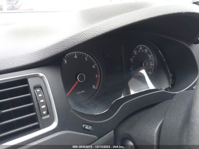 3VW1K7AJ6EM208240 Volkswagen Jetta 2.0l S
