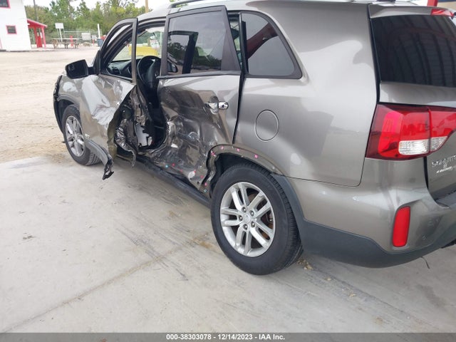 2014 KIA SORENTO LX V6 VIN: 5XYKTDA72EG546447