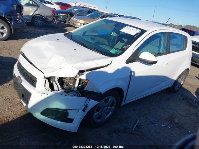 Chevrolet Sonic Ls Auto 2016 1G1JA6SH6G4146888 Image 2
