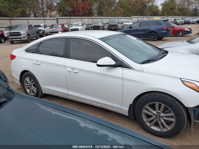 Hyundai SONATA SE 2015 5NPE24AF0FH143021 Image 14