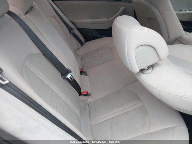 Hyundai SONATA SE 2015 5NPE24AF0FH143021 Image 8