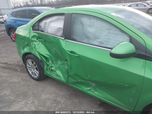 Chevrolet SONIC LT 2016 1G1JC5SG7G4146393 Image 6