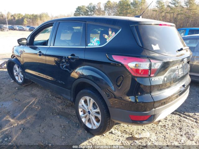 1FMCU9GD2HUE00818 Ford ESCAPE SE