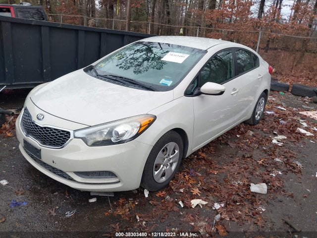 KIA FORTE LX 2015 KNAFK4A69F5373500 Image 2