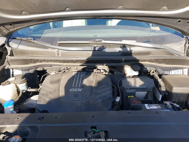 KIA SEDONA LX 2017 KNDMB5C15H6336815 Image 10