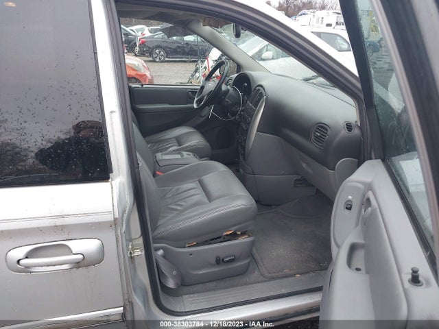 2005 CHRYSLER TOWN & COUNTRY TOURING VIN: 2C8GP54L65R265027