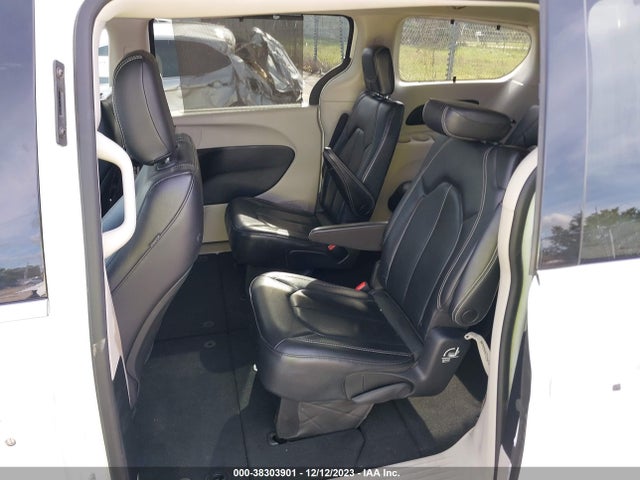 Chrysler Pacifica Touring L 2022 2C4RC1BG1NR109711 Image 8