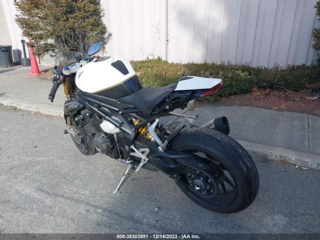 2022 TRIUMPH MOTORCYCLE SPEED TRIPLE SMTP02ST4NTAZ8199 Photo 2