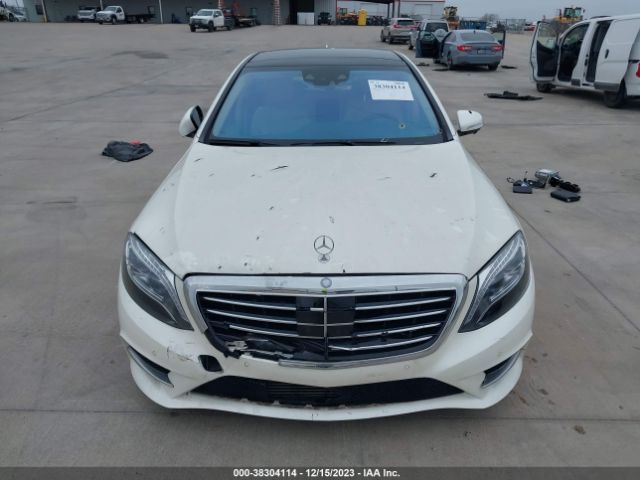WDDUG8CB0FA112699 Mercedes-Benz S 550