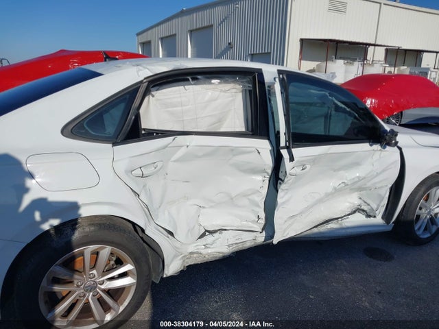 1VWAA7A34MC018313 Volkswagen Passat 2.0t S