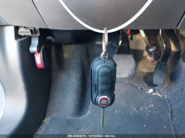 2012 FIAT 500C 3C3CFFDR5CT335595 Photo 10