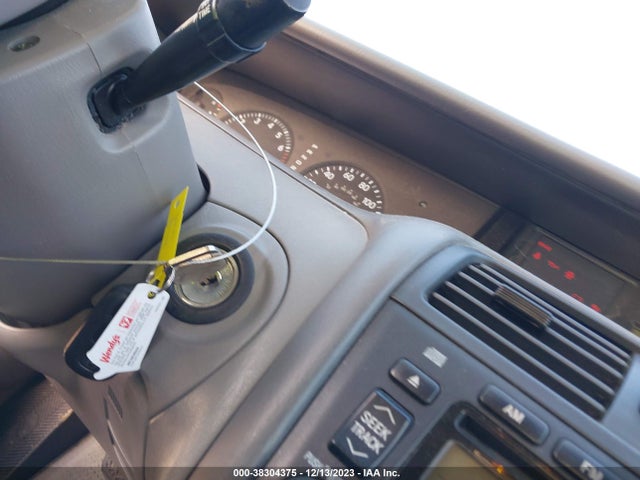 2004 TOYOTA AVALON XL VIN: 4T1BF28B74U358957
