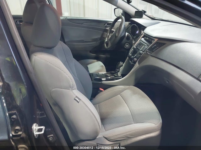 2013 HYUNDAI SONATA GLS VIN: 5NPEB4AC3DH753613