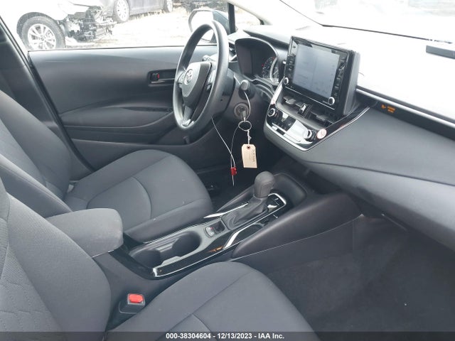 2022 TOYOTA COROLLA LE VIN: 5YFEPMAE7NP355831
