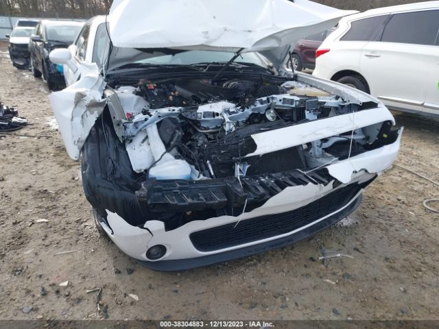 2C3CDZAG6NH128381 Dodge Challenger Sxt