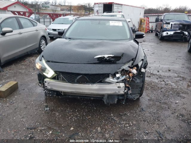 1N4AA6AP4JC367005 Nissan Maxima 3.5 Sv