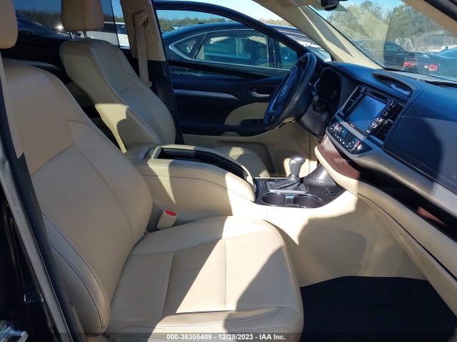 2015 TOYOTA HIGHLANDER XLE V6 VIN: 5TDKKRFH7FS095991