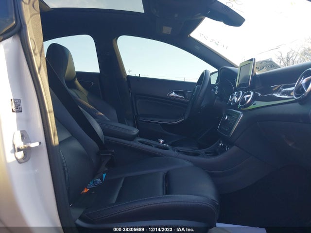 2016 MERCEDES-BENZ CLA 250 VIN: WDDSJ4EB9GN380594