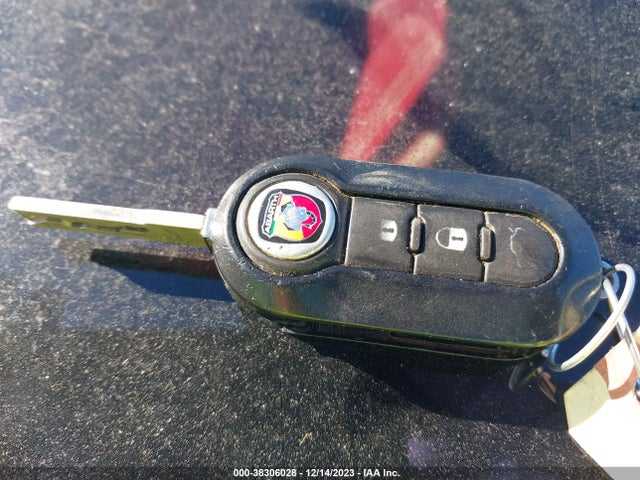 2013 FIAT 500 3C3CFFFH8DT573253 Photo 10