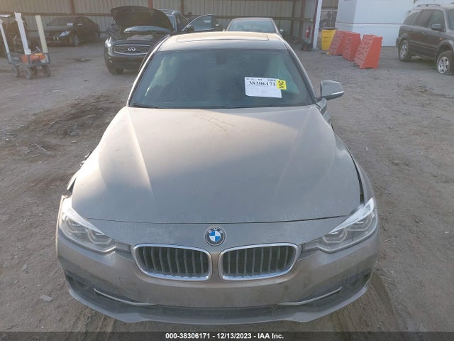 BMW 340i 2016 WBA8B3G56GNT91956 Image 12
