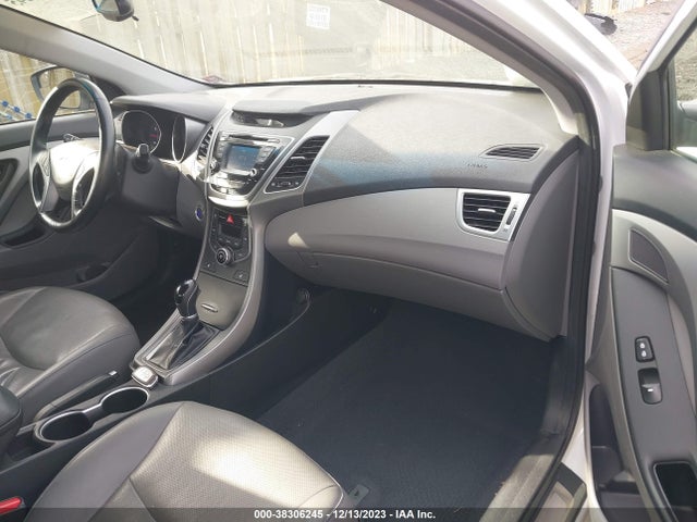 2016 HYUNDAI ELANTRA LIMITED VIN: 5NPDH4AE6GH773516