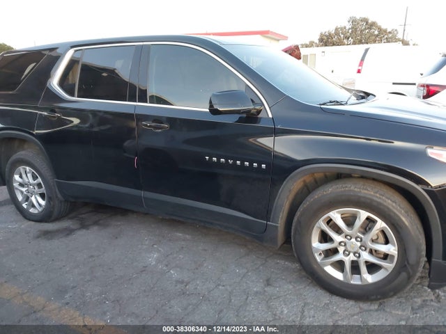 Chevrolet Traverse Ls 2018 1GNERFKW6JJ198344 Image 13