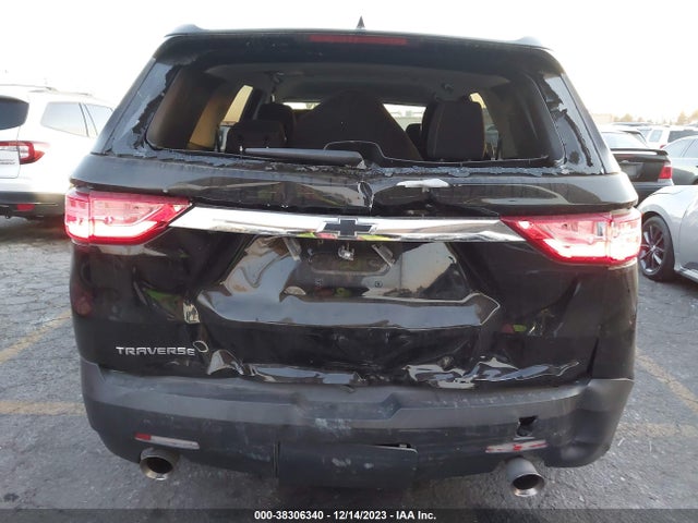 Chevrolet Traverse Ls 2018 1GNERFKW6JJ198344 Image 16