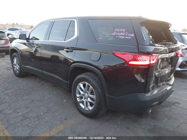 Chevrolet Traverse Ls 2018 1GNERFKW6JJ198344 Image 3