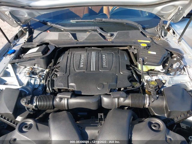 2011 JAGUAR XJ SAJWA2GE1BMV06695 Photo 9