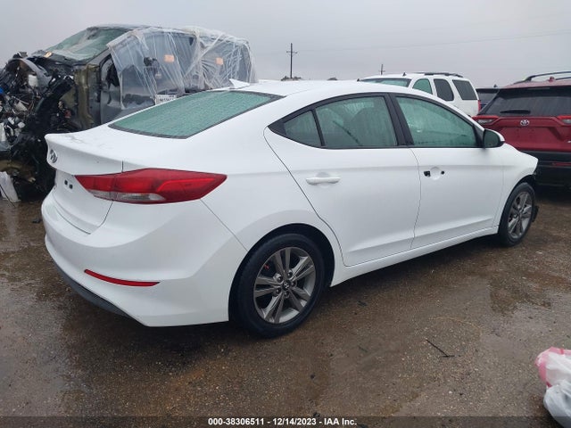 Hyundai ELANTRA SE 2017 5NPD84LF5HH008370 Image 4