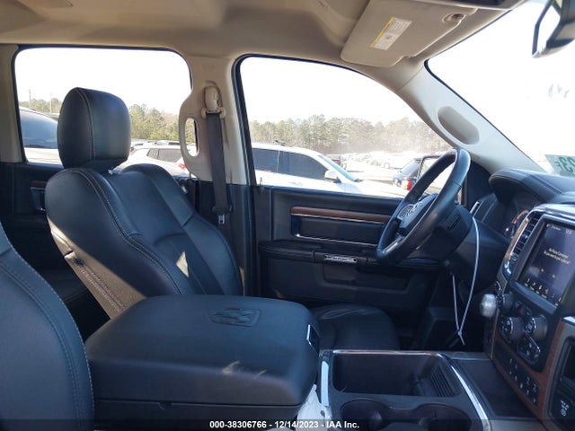 RAM 1500 Laramie  4x4 5'7 Box 2018 1C6RR7NT0JS163558 Image 5