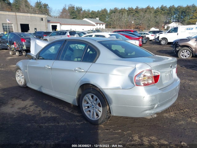 2007 BMW 328XI VIN: WBAVC93517KX54805