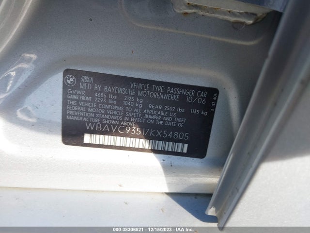 2007 BMW 328XI VIN: WBAVC93517KX54805