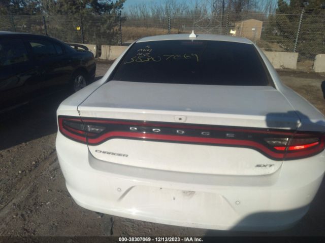 2C3CDXHG5JH166902 Dodge Charger Sxt Plus Rwd