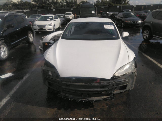 5YJSA1H16EFP60757 Tesla Model S P85