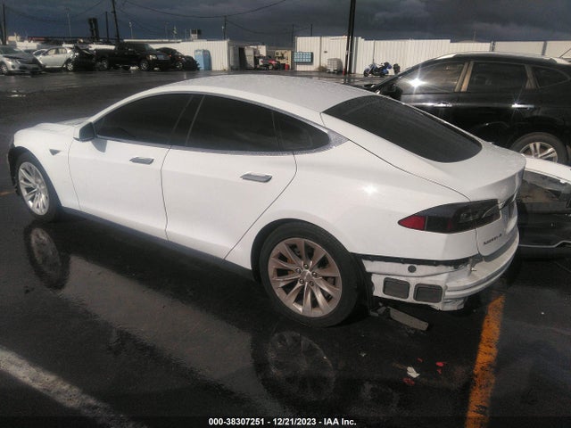 5YJSA1H16EFP60757 Tesla Model S P85