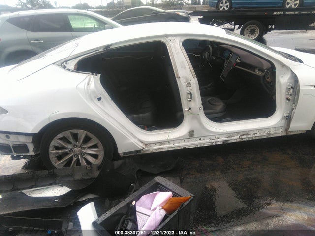 5YJSA1H16EFP60757 Tesla Model S P85
