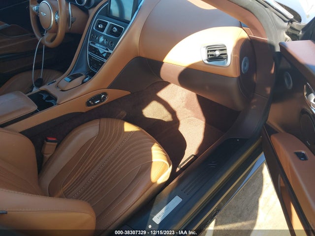 SCFRMFAV7HGL00096 Aston Martin Db11 Launch Edition