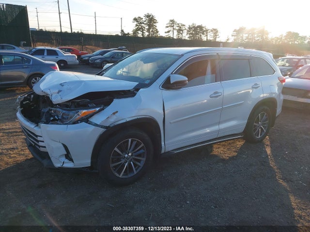 Toyota Highlander Xle 2018 5TDJZRFH0JS813073 Image 2