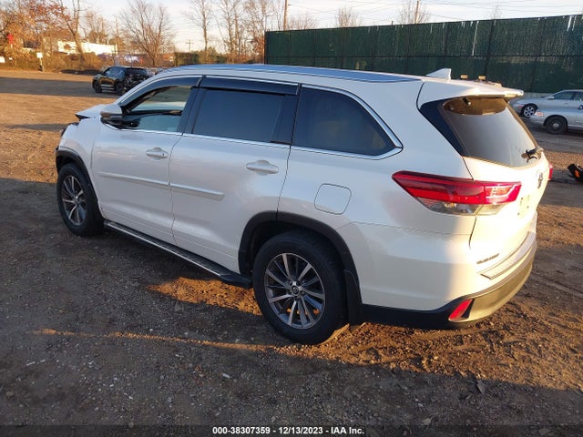 Toyota Highlander Xle 2018 5TDJZRFH0JS813073 Image 3