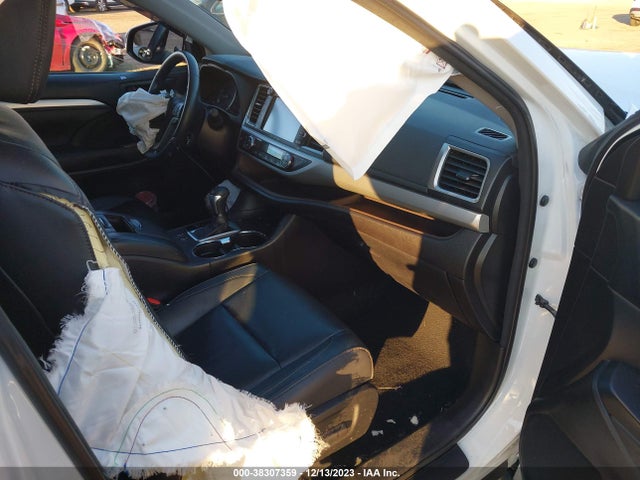 Toyota Highlander Xle 2018 5TDJZRFH0JS813073 Image 5