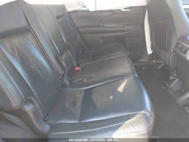 Toyota Highlander Xle 2018 5TDJZRFH0JS813073 Image 8