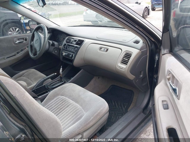 1998 HONDA ACCORD SDN LX VIN: 1HGCG5644WA003309